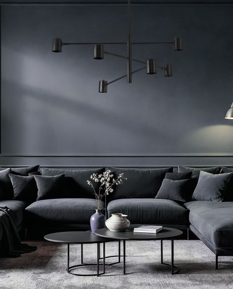 designerska lampa wisząca czarna z sześcioma źródłami światła do jasnych wnętrz kolekcja DORA W6 od Lampit