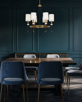 żyrandol kryształowy nad stołem z białymi abażurami i czarno mosiężną formą rodezio w6 od producenta lumina deco