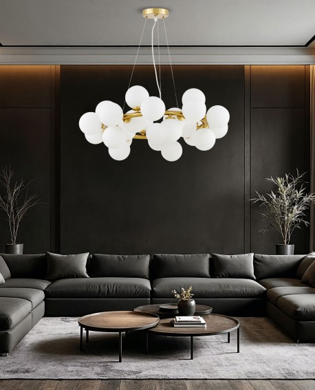 lampa wisząca do salonu w ciemnej aranżacji z okrągłym mosiężnym pierścieniem marsiada w25 producent lumina deco