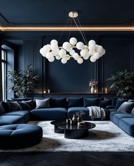 efektowna lampa wisząca sufitowa z mlecznymi kloszami i złotą konstrukcją w ciemnym wnętrzu marsiada w40 lumina deco