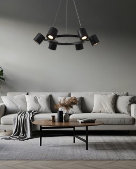 czarna lampa wisząca z sześcioma reflektorami na okrągłej obręczy do nowoczesnego salonu model BOLT W6 od lampit