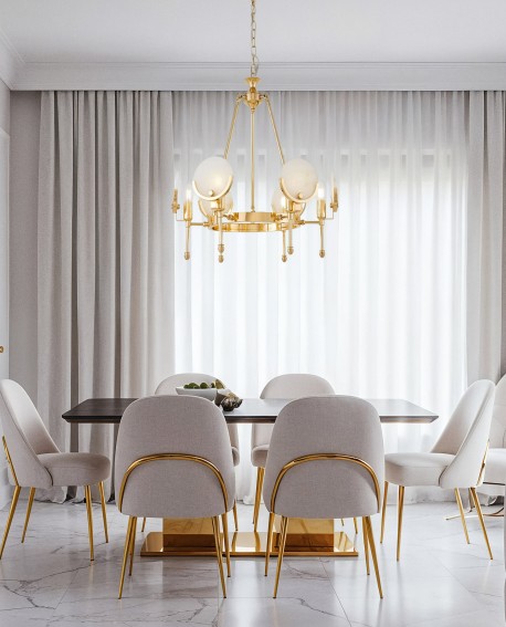 złoty żyrandol kryształowy do jadalni z mlecznymi kloszami stylowe oświetlenie wnętrza Montego W6 marki Lumina Deco