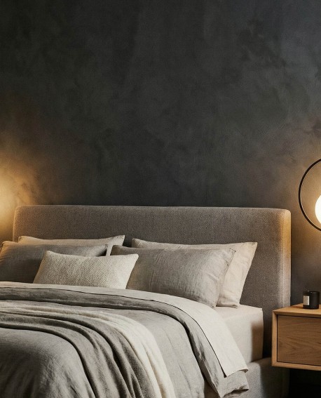 subtelna lampa wisząca czarna o formie pierścienia z kulą idealna jako lampka nocna po obu stronach łóżka lampit X1 D15