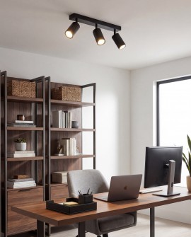 czarna listwa sufitowa z regulowanymi reflektorami Lampit elegancka forma która podkreśla charakter wnętrza