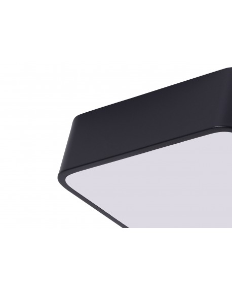 detal boczny czarnego plafonu sufitowego prosty profil obudowy i cienka krawędź nowoczesna lampa Lampit model CUBO D50