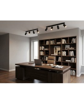 czarna lampa sufitowa spot z czterema regulowanymi reflektorami LED marka Lampit model W4 do nowoczesnych wnętrz