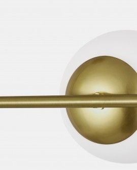 Detal lampy wiszącej LEDO W2 Lampit złoty metal i biały szklany klosz