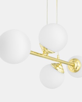 Lampa wisząca Lampit FINO W4 w kolorze złotym i białym nad stołem w jadalni w stylu nowoczesnym