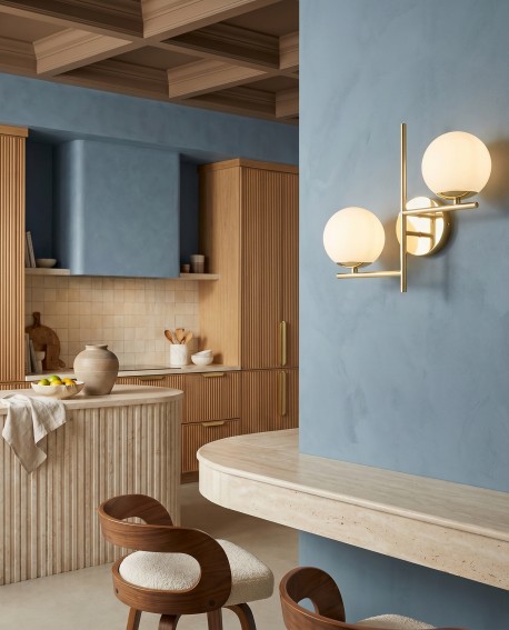 Designerski kinkiet Fino W2 Lampit jako oświetlenie ścienne w kuchennej jadalni
