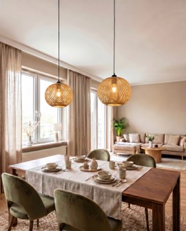 Sufitowa lampa boho Lampit BOHO nad prostokątnym stołem w jadalni w ciepłym wnętrzu
