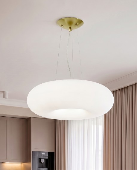 Nowoczesna lampa wisząca BIANTE D48 z okrągłym białym kloszem i złotą podsufitką do salonu
