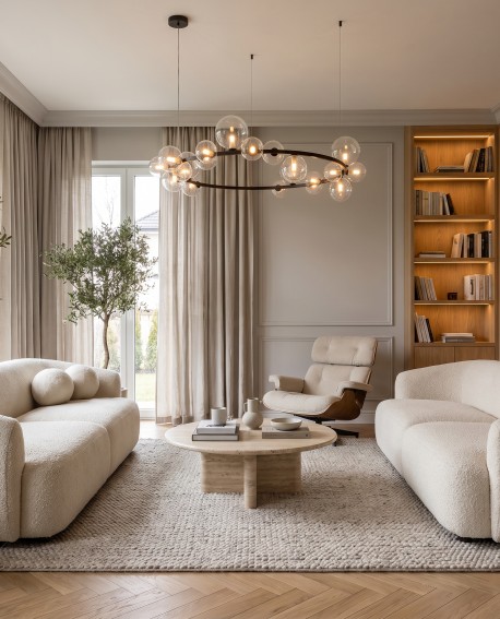 Czarna lampa wisząca MERIDO W24 Lumina Deco w nowoczesnym salonie z jasnymi sofami