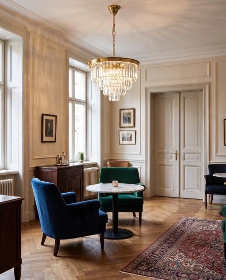 Oświetlenie kryształowe CAPRIA marki Lumina Deco dekorujące salon w stylu modern classic