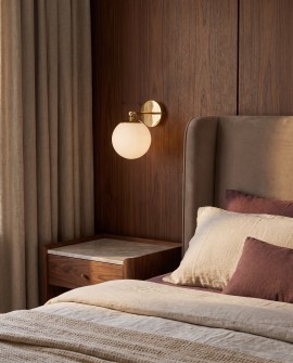 Lampa ścienna FREDICA W1 o nowoczesnym designie jako boczne oświetlenie w strefie wypoczynku
