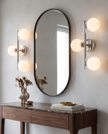 Nowoczesny chromowany kinkiet Lumina Deco MARSIADA W3 po obu stronach lustra w salonie