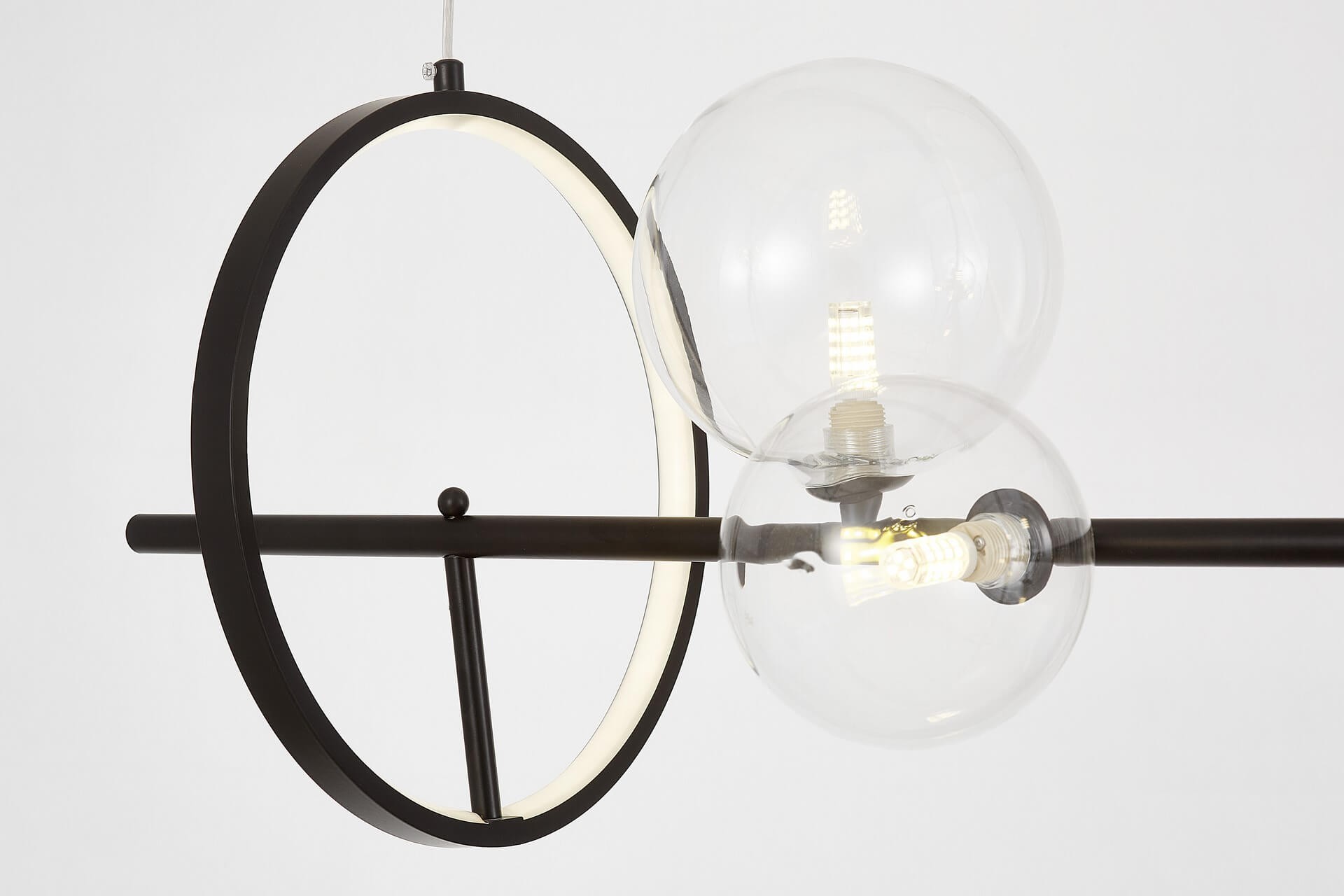 Wyjątkowość nowoczesnej lampy wiszącej czarnej MERIDO W9